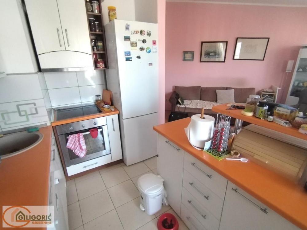 Stan na prodaju u Beogradu, Naselje Stepa Stepanović, jednoiposoban, 62m2, cena 192000 evra