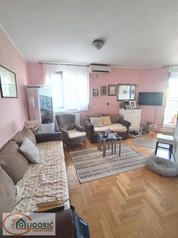 Stan na prodaju u Beogradu, Naselje Stepa Stepanović, jednoiposoban, 62m2, cena 192000 evra