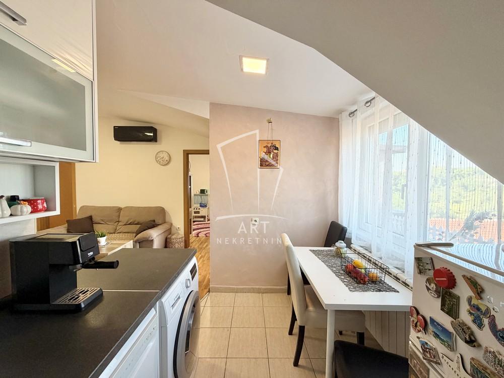 Stan na prodaju u Beogradu, Mirijevo, dvoiposoban, 49m2, cena 138900 evra