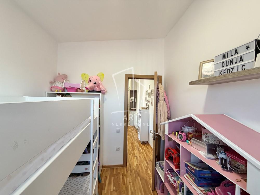 Stan na prodaju u Beogradu, Mirijevo, dvoiposoban, 49m2, cena 138900 evra