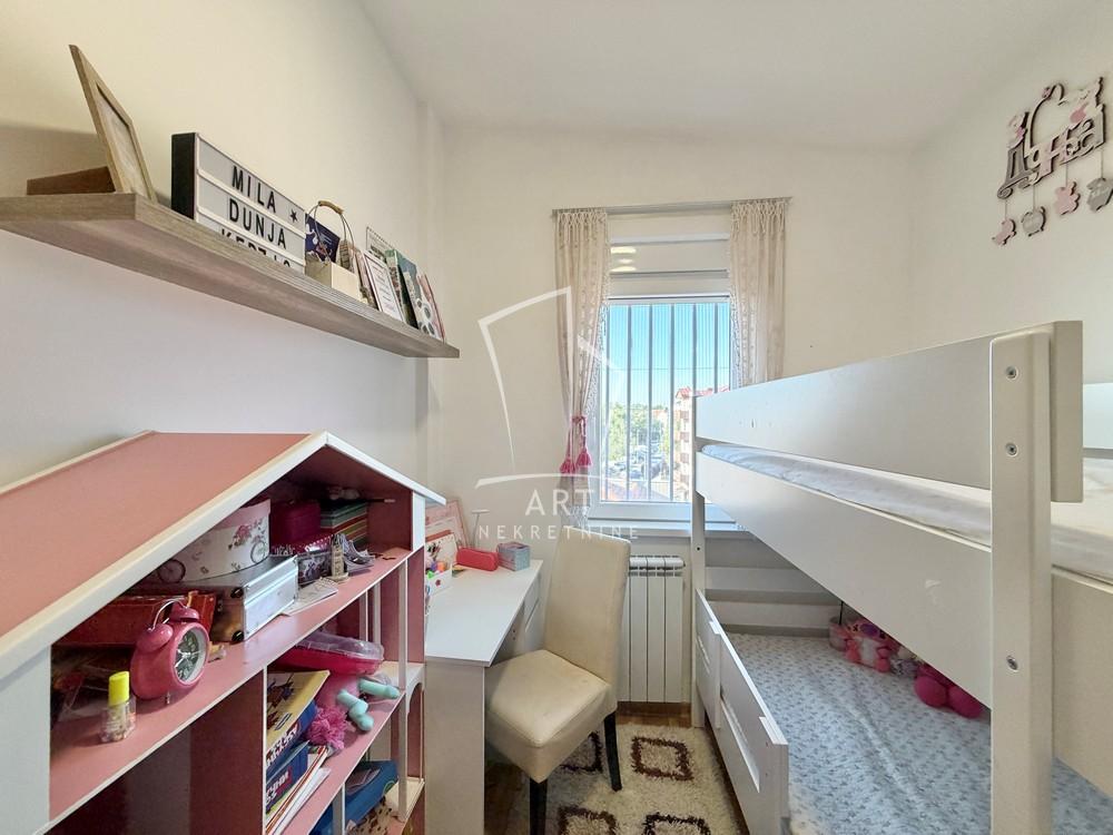 Stan na prodaju u Beogradu, Mirijevo, dvoiposoban, 49m2, cena 138900 evra