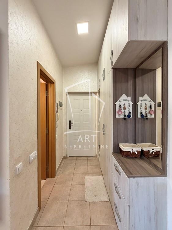 Stan na prodaju u Beogradu, Mirijevo, dvoiposoban, 49m2, cena 138900 evra