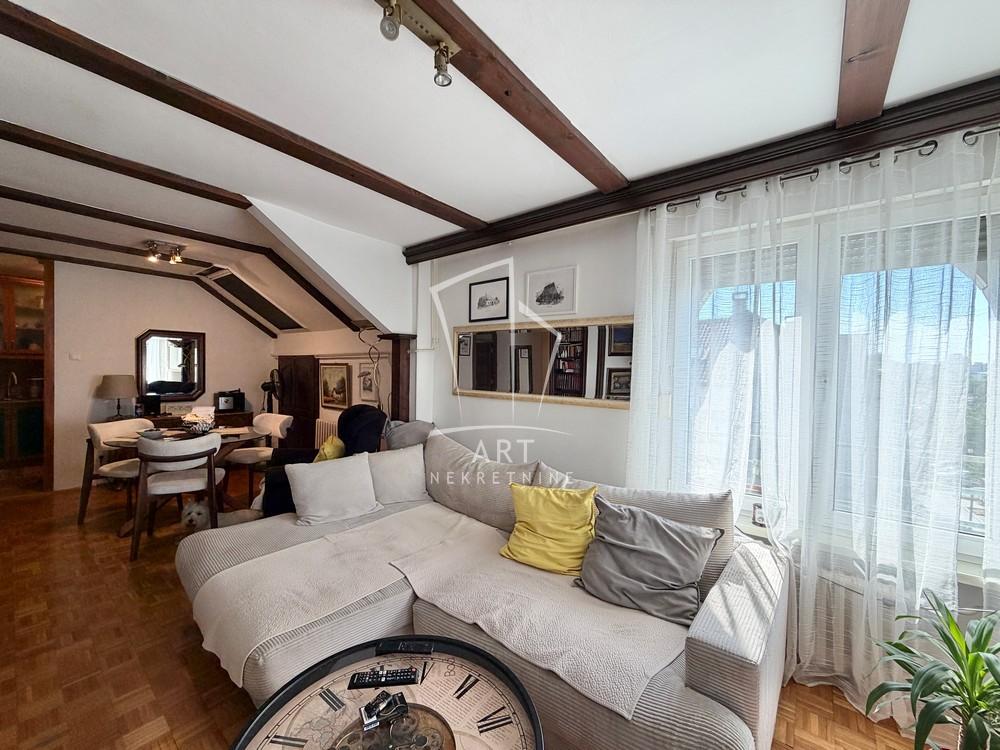 Stan na prodaju u Beogradu, Novi Beograd blok 70 (Kineski TC), trosoban, 74m2, cena 320000 evra