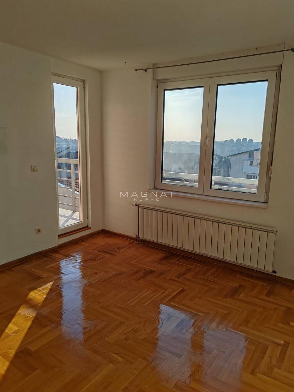 Stan na prodaju u Beogradu, Voždovac, cetvorosoban, 92m2, cena 184900 evra