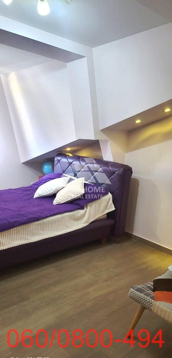 Stan na prodaju u Beogradu, Đeram pijaca, cetvorosoban, 98m2, cena 380000 evra