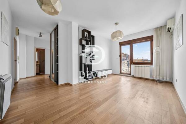 Stan na prodaju u Beogradu, Crveni Krst, trosoban, 77m2, cena 325000 evra