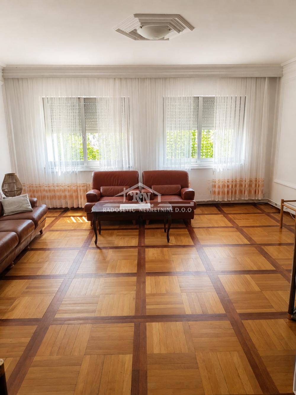 Stan na prodaju u Beogradu, Banovo brdo, 150m2, cena 529000 evra