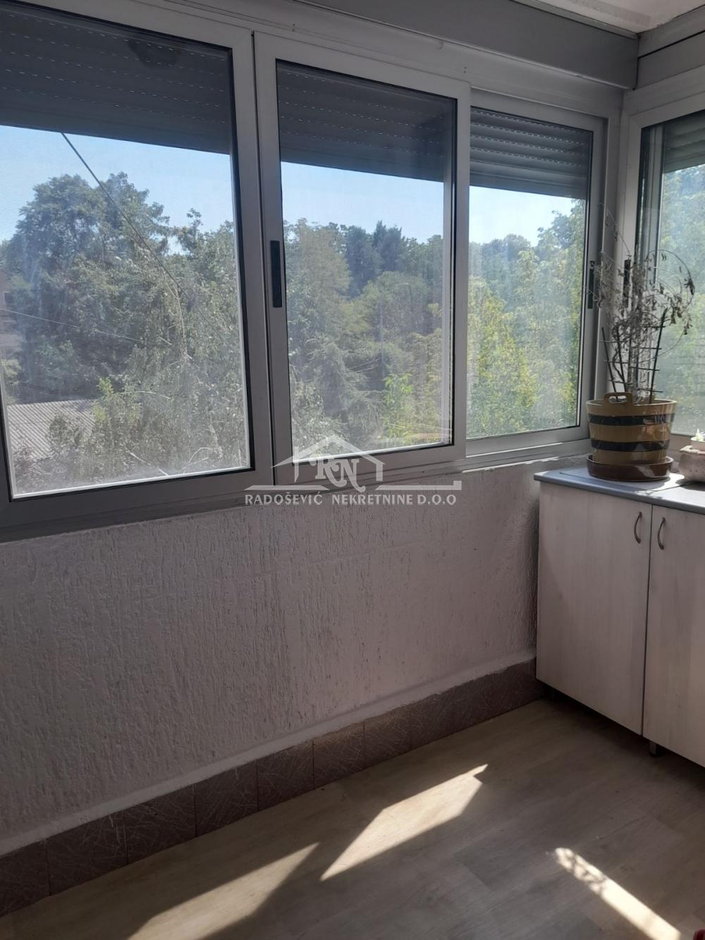 Stan na prodaju u Beogradu, Banovo brdo, 150m2, cena 529000 evra