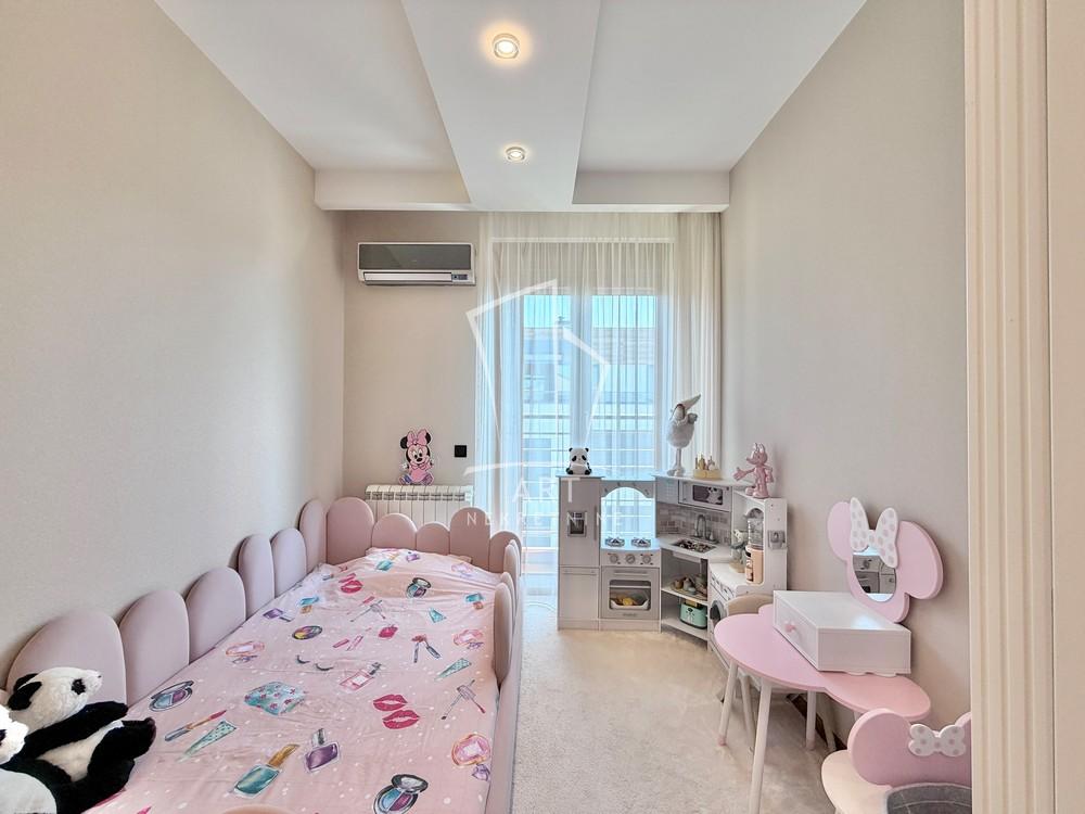 Stan na prodaju u Beogradu, Dedinje, cetvorosoban, 103m2, cena 490000 evra