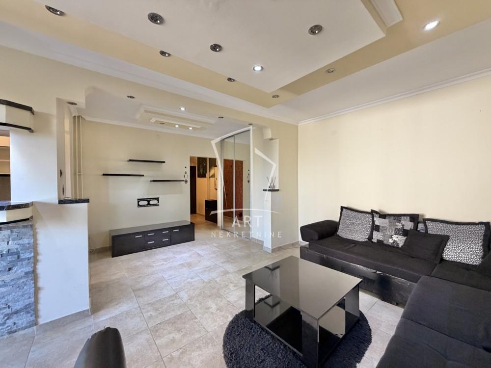 Stan na prodaju u Beogradu, Stari grad, dvosoban, 57m2, cena 256500 evra