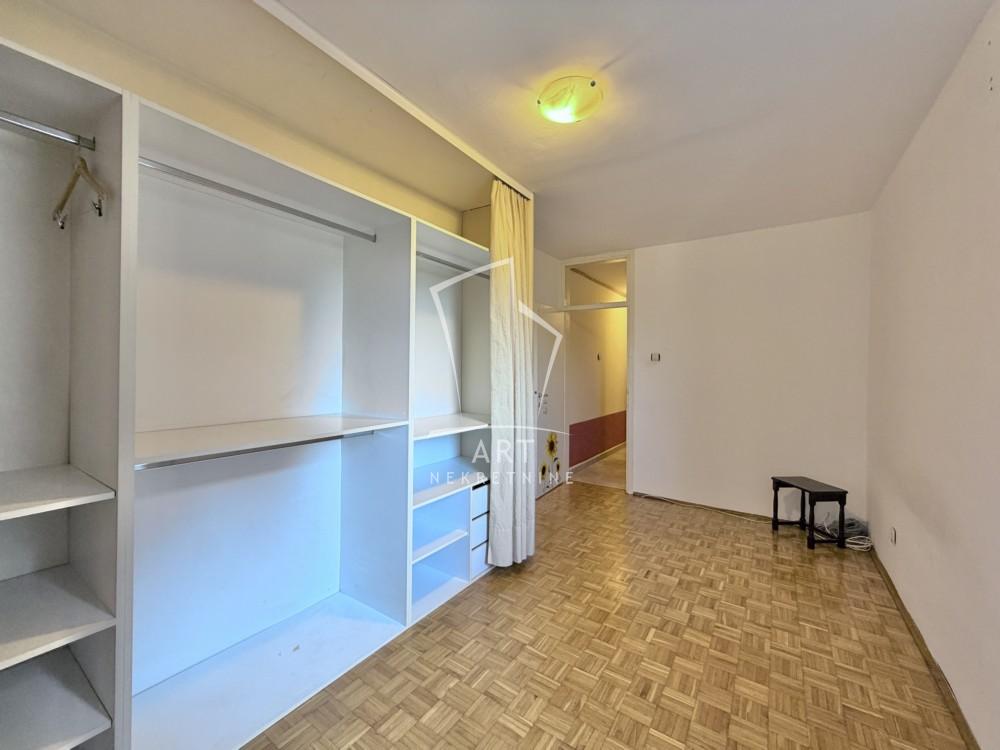 Stan na prodaju u Beogradu, Stari grad, dvosoban, 57m2, cena 256500 evra