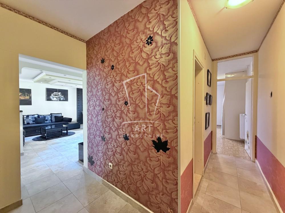 Stan na prodaju u Beogradu, Stari grad, dvosoban, 57m2, cena 256500 evra