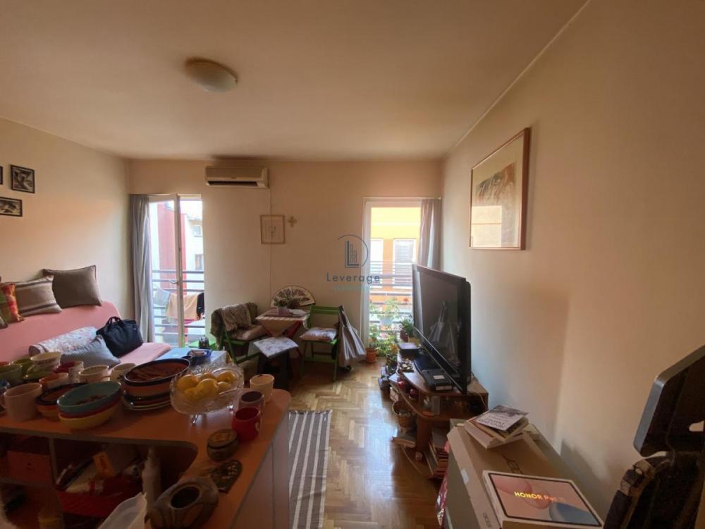 Stan na prodaju u Beogradu, Karaburma, jednosoban, 24m2, cena 86000 evra