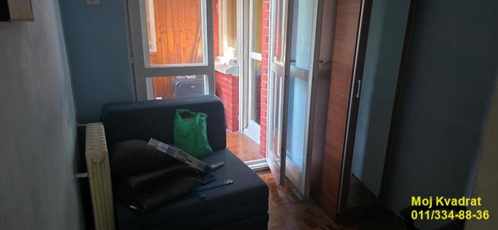 Stan na prodaju u Beogradu, Labudovo brdo, dvoiposoban, 58m2, cena 153000 evra