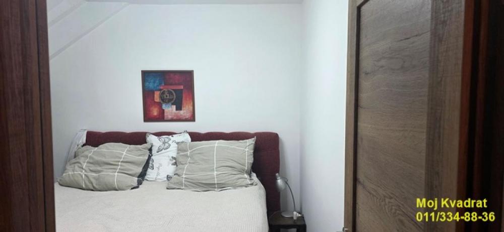 Stan na prodaju u Beogradu, Novi Beograd blok 70 (Kineski TC), trosoban, 74m2, cena 320000 evra