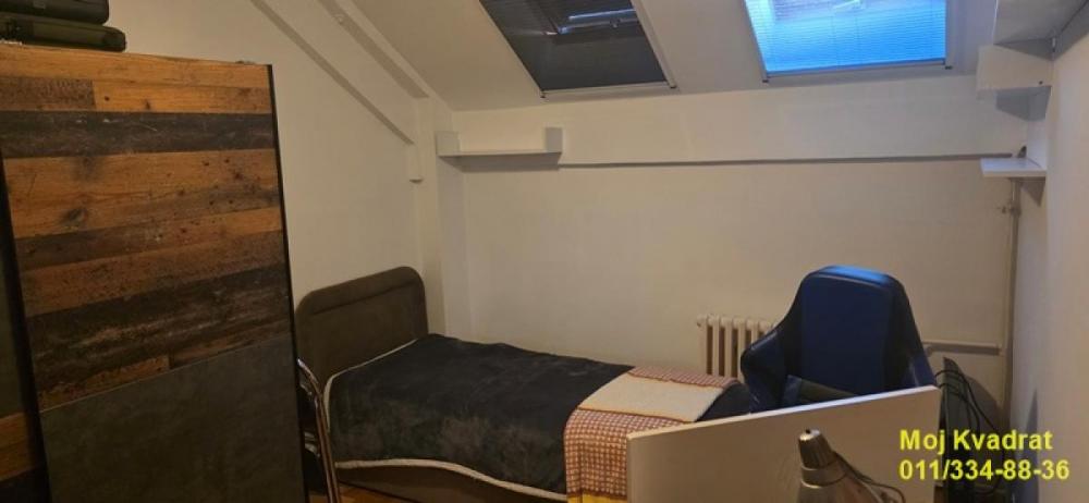 Stan na prodaju u Beogradu, Novi Beograd blok 70 (Kineski TC), trosoban, 74m2, cena 320000 evra