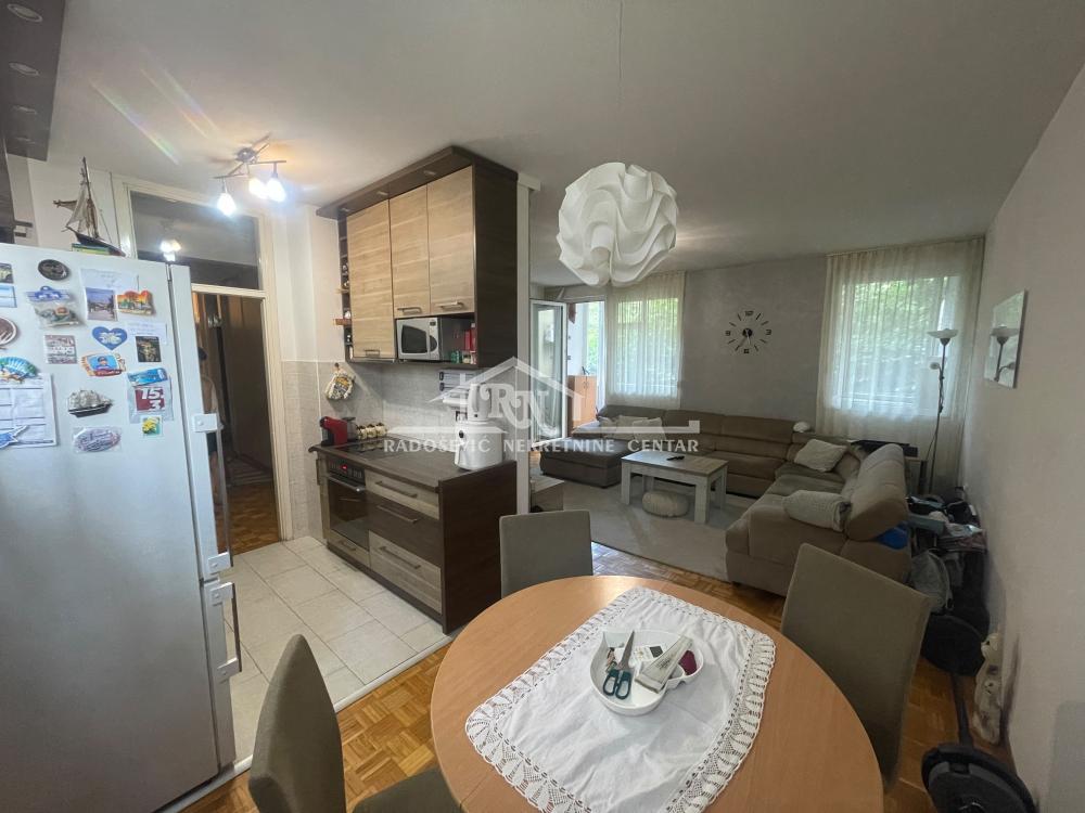 Stan na prodaju u Beogradu, Palilula, trosoban, 70m2, cena 154000 evra