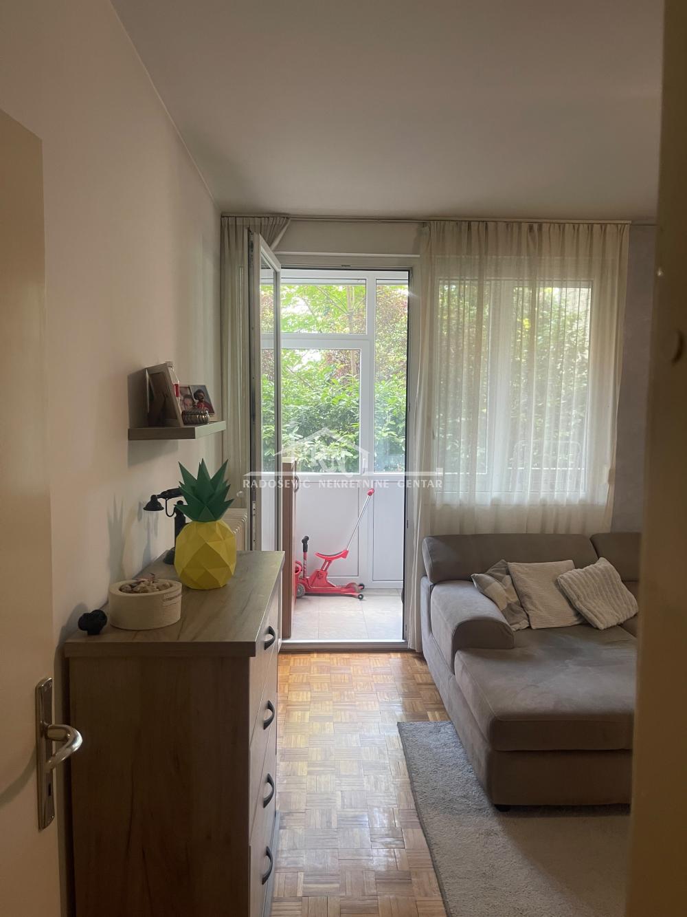 Stan na prodaju u Beogradu, Palilula, trosoban, 70m2, cena 154000 evra