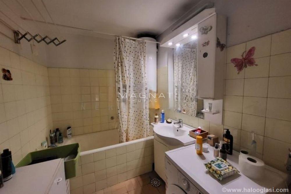 Stan na prodaju u Beogradu, Savski venac, dvosoban, 60m2, cena 260000 evra