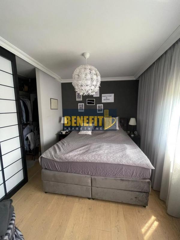 Stan na prodaju u Beogradu, Novi Beograd blok 9A (Dom Zdravlja), trosoban, 84m2, cena 380000 evra