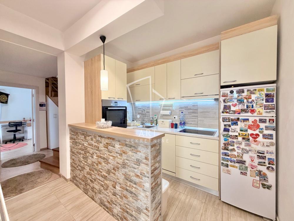 Stan na prodaju u Beogradu, Stari grad, trosoban, 54m2, cena 215000 evra