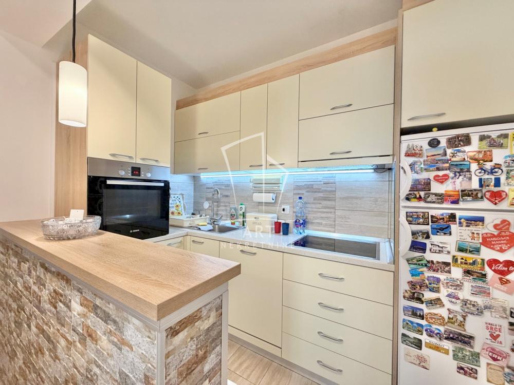 Stan na prodaju u Beogradu, Stari grad, trosoban, 54m2, cena 215000 evra