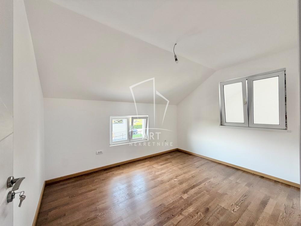 Stan na prodaju u Beogradu, Palilula, trosoban, 63m2, cena 120000 evra