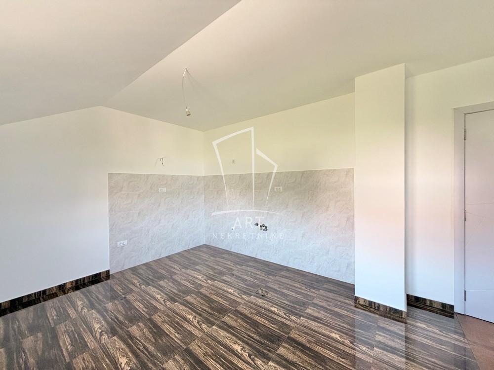 Stan na prodaju u Beogradu, Palilula, trosoban, 63m2, cena 120000 evra