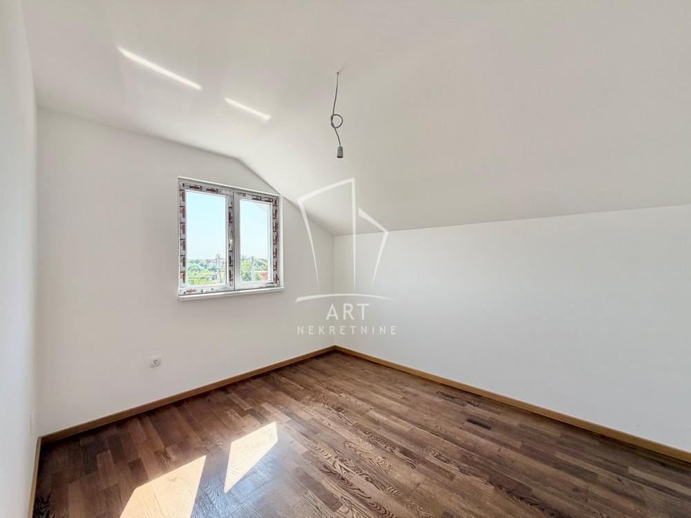 Stan na prodaju u Beogradu, Palilula, trosoban, 63m2, cena 120000 evra