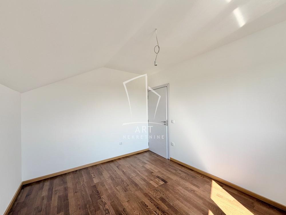 Stan na prodaju u Beogradu, Palilula, trosoban, 63m2, cena 120000 evra