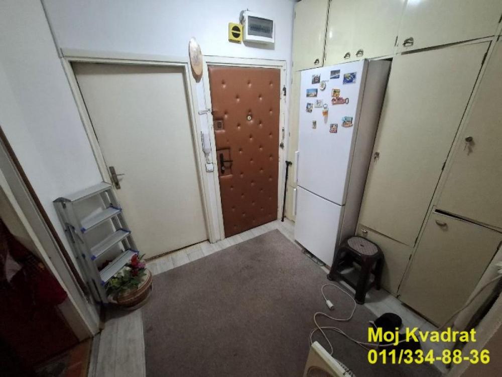 Stan na prodaju u Beogradu, Banovo brdo, dvosoban, 51m2, cena 170000 evra