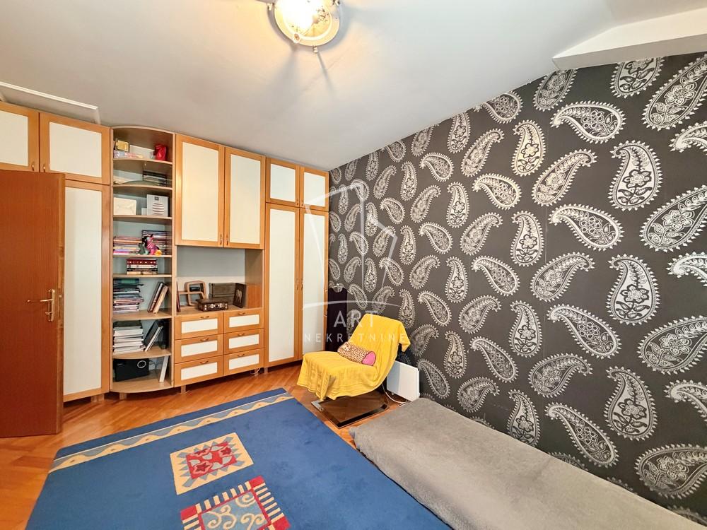 Stan na prodaju u Beogradu, Zemun, 86m2, cena 460000 evra