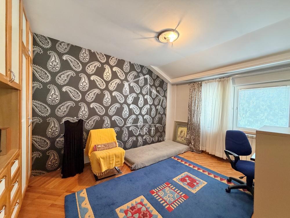 Stan na prodaju u Beogradu, Zemun, 86m2, cena 460000 evra
