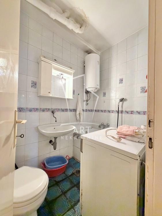 Stan na prodaju u Beogradu, Karaburma, dvosoban, 46m2, cena 145000 evra