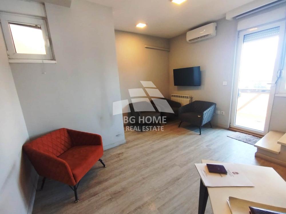 Stan na prodaju u Beogradu, Đeram pijaca, 118m2, cena 349000 evra