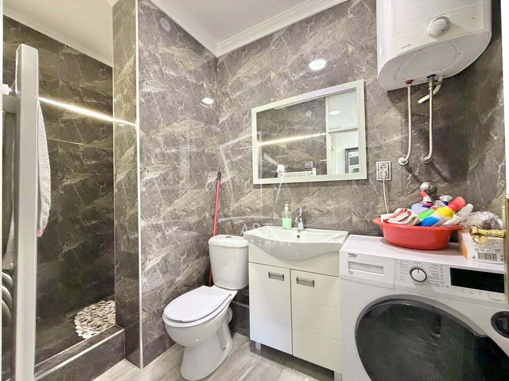 Stan na prodaju u Beogradu, Voždovac, trosoban, 54m2, cena 190000 evra