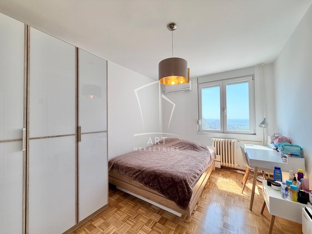 Stan na prodaju u Beogradu, Banovo brdo, dvosoban, 62m2, cena 235000 evra