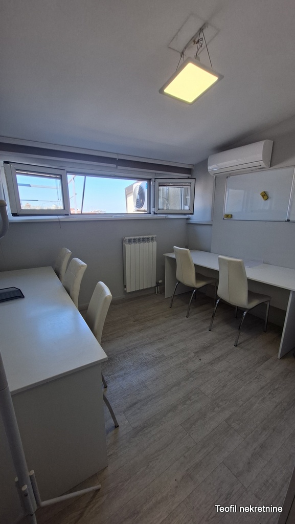 Stan na prodaju u Beogradu, Đeram pijaca, 118m2, cena 349000 evra