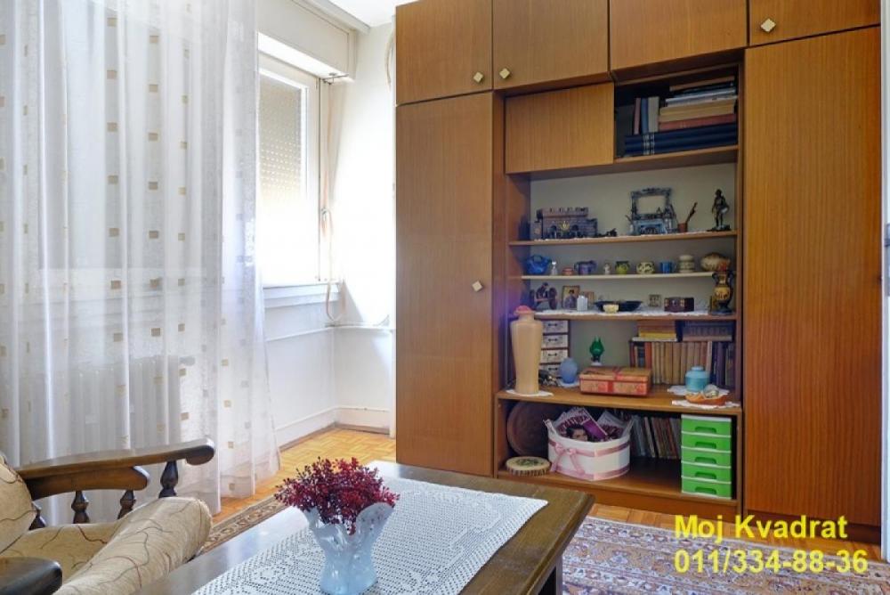 Stan na prodaju u Beogradu, Konjarnik, dvoiposoban, 73m2, cena 189000 evra