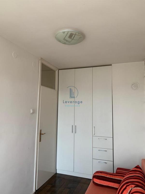 Stan na prodaju u Beogradu, Braće Jerković, dvoiposoban, 55m2, cena 190000 evra