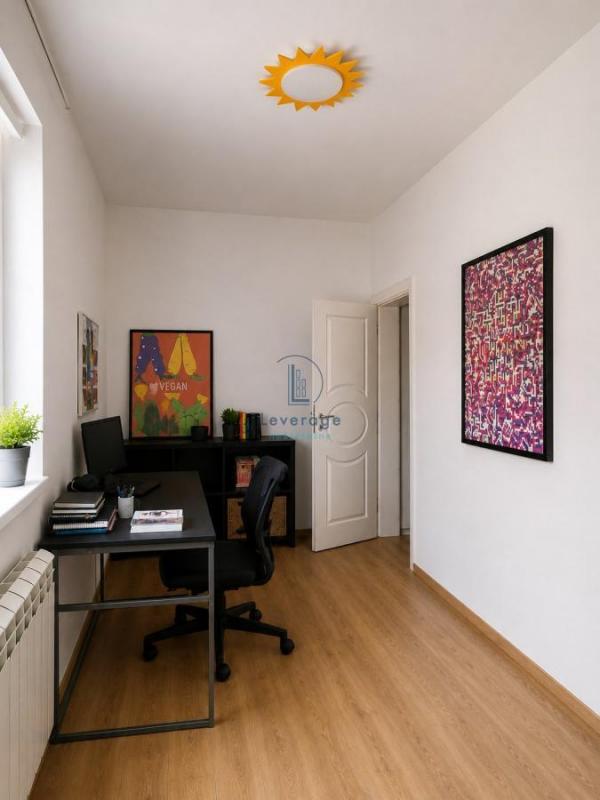 Stan na prodaju u Beogradu, Novi Beograd blok 8A (Paviljoni), trosoban, 71m2, cena 249900 evra