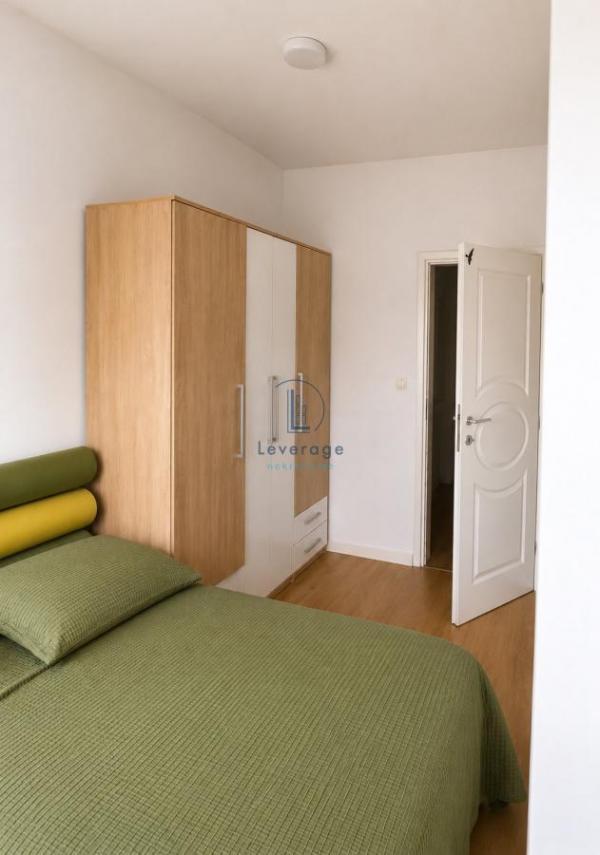 Stan na prodaju u Beogradu, Novi Beograd blok 8A (Paviljoni), trosoban, 71m2, cena 249900 evra