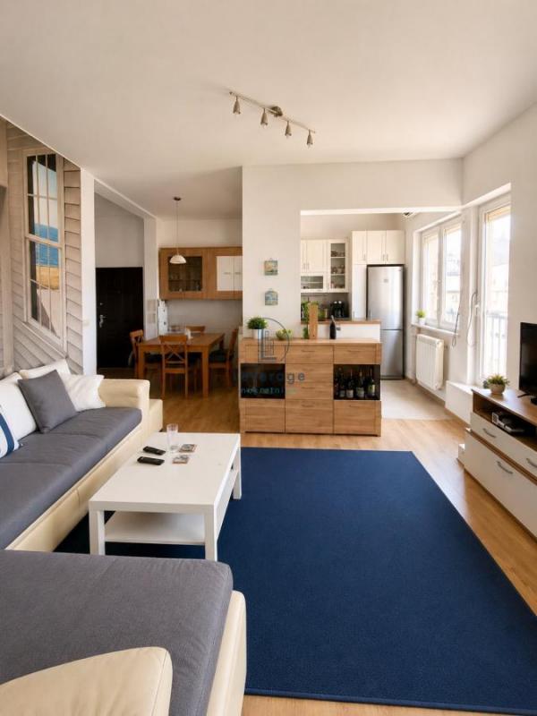 Stan na prodaju u Beogradu, Novi Beograd blok 8A (Paviljoni), trosoban, 71m2, cena 249900 evra