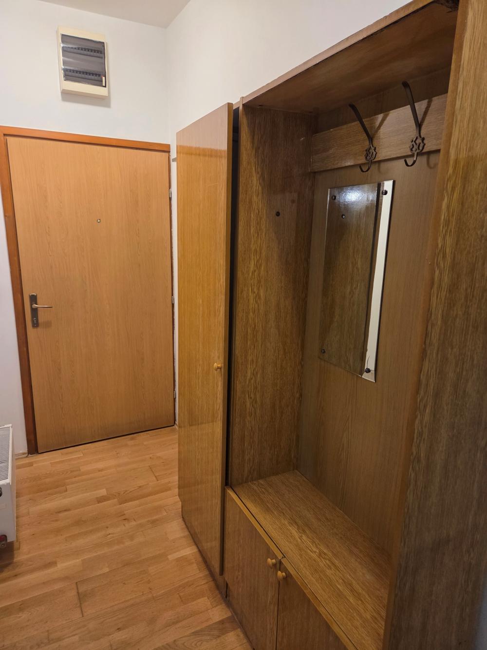 Stan na prodaju u Beogradu, Dimitrija Tucovića, dvosoban, 49m2, cena 140000 evra