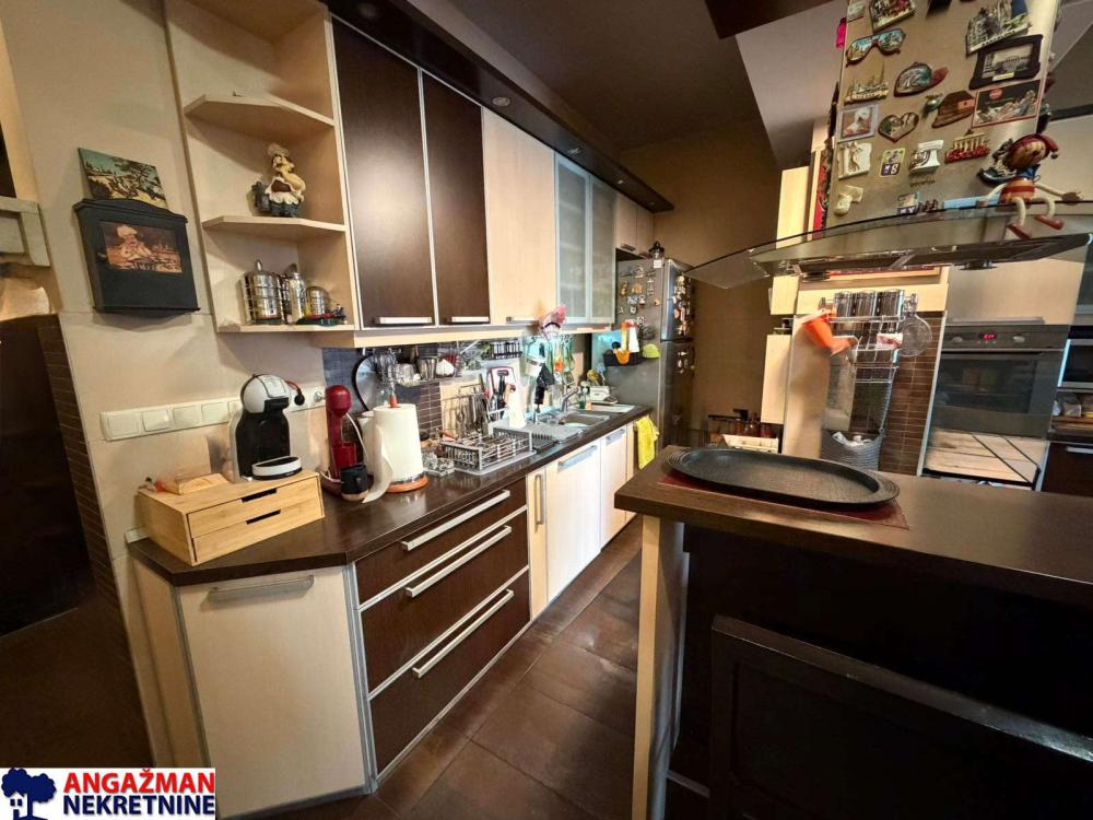 Stan na prodaju u Beogradu, Dedinje, dvosoban, 63m2, cena 252000 evra