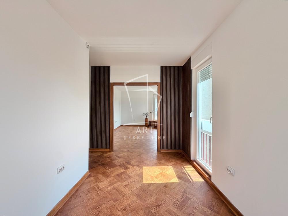 Stan na prodaju u Beogradu, Rakovica, trosoban, 84m2, cena 268000 evra