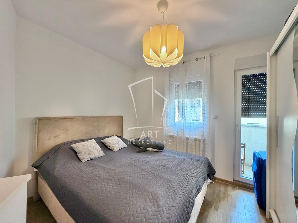 Stan na prodaju u Beogradu, Mirijevo, trosoban, 56m2, cena 149000 evra