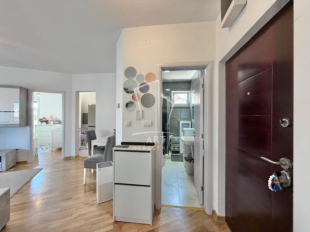 Stan na prodaju u Beogradu, Mirijevo, trosoban, 56m2, cena 149000 evra