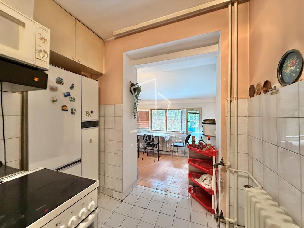 Stan na prodaju u Beogradu, Stari grad, dvoiposoban, 53m2, cena 235000 evra