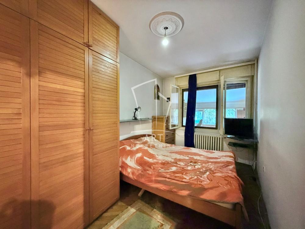 Stan na prodaju u Beogradu, Stari grad, dvoiposoban, 53m2, cena 235000 evra